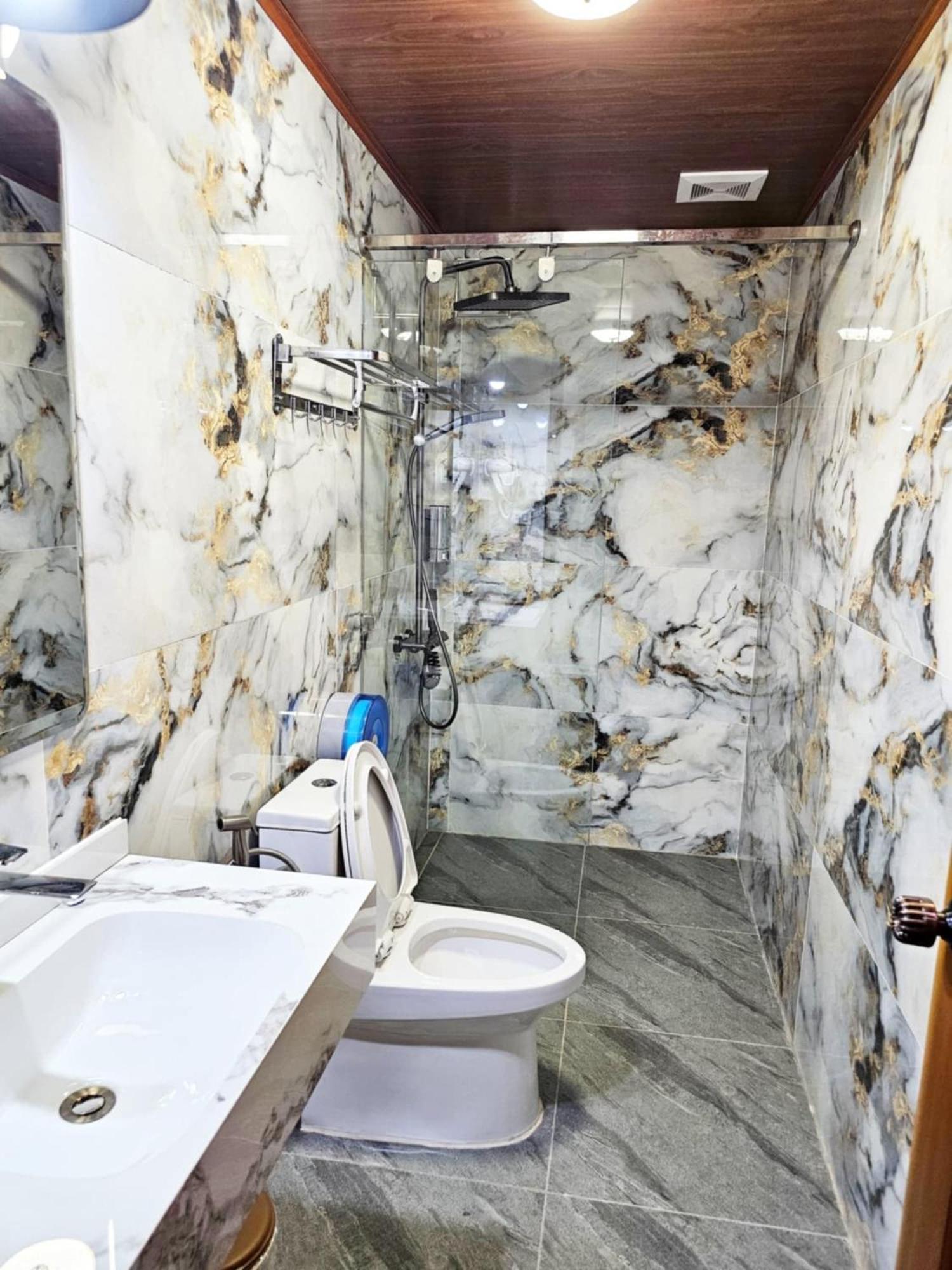 Sky Hotel Ванг-В'єнг Екстер'єр фото