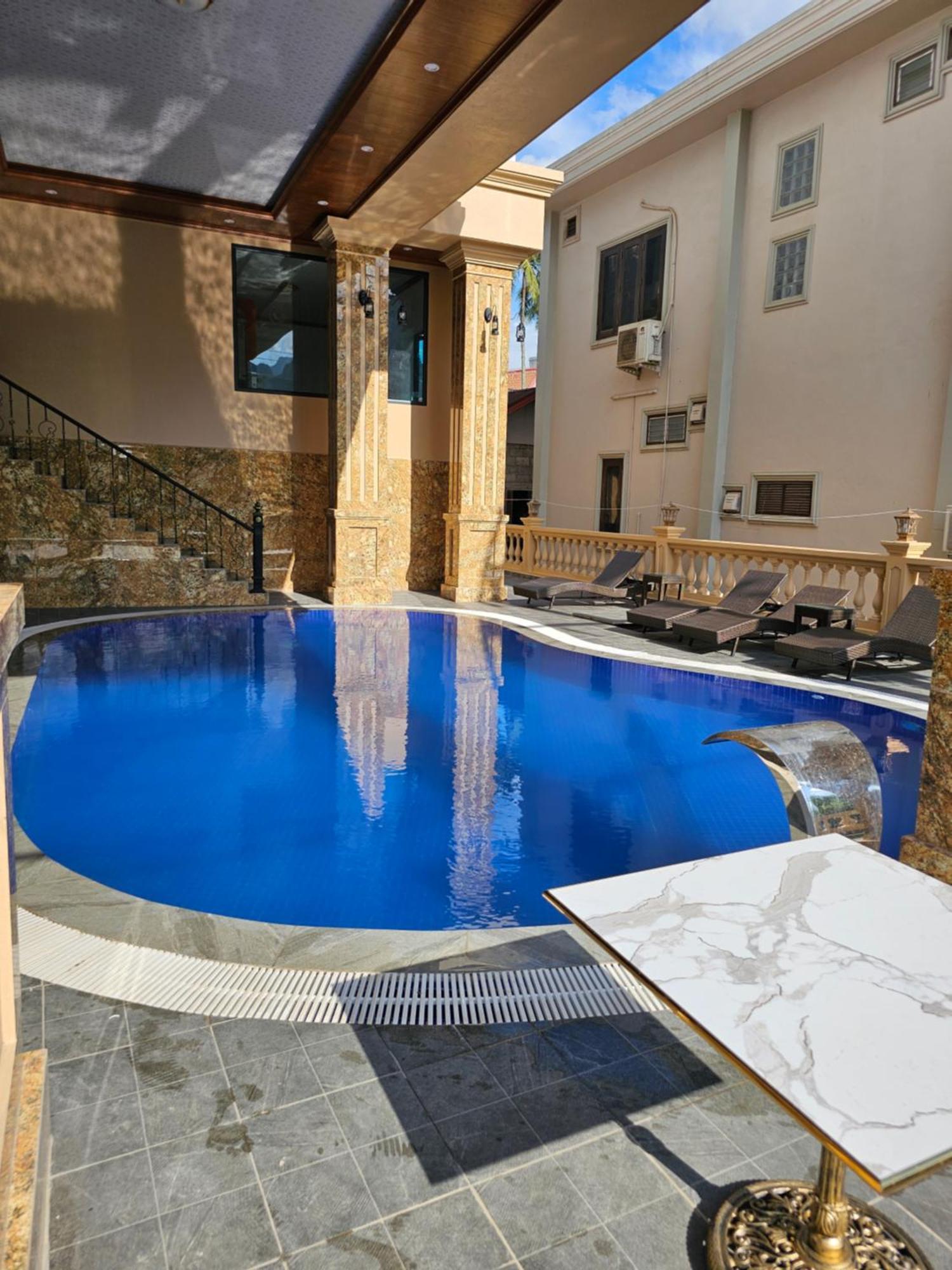 Sky Hotel Ванг-В'єнг Екстер'єр фото